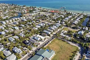 416 Magnolia Ave, Anna Maria, FL 34216 - Photo 23