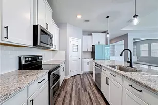 17535 Cantarina Cove, Lakewood Ranch, FL 34211 - Photo 23