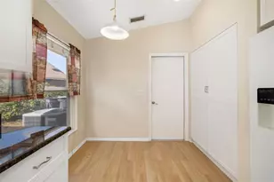 5462 Cynthia Ln, Sarasota, FL 34235 - Photo 17