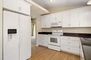 5462 Cynthia Ln, Sarasota, FL 34235 - Photo 15