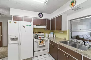 1601 4th Ave W, Palmetto, FL 34221 - Photo 9