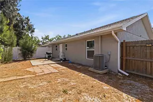 2311 54th Ave Dr W, Bradenton, FL 34207 - Photo 21