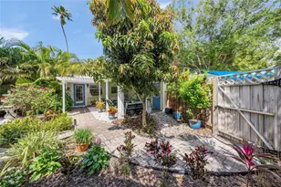 3424 Old Oak Dr, Sarasota, FL 34239 - Photo 3