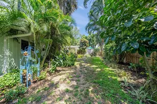 3424 Old Oak Dr, Sarasota, FL 34239 - Photo 37