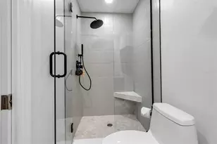 2341 Harbour Oaks Dr, Longboat Key, FL 34228 - Photo 27