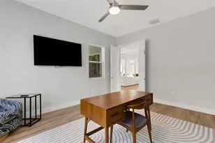 8145 Grande Shores Dr, Sarasota, FL 34240 - Photo 19