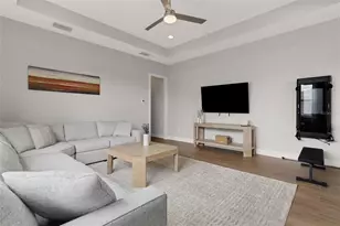 8145 Grande Shores Dr, Sarasota, FL 34240 - Photo 49