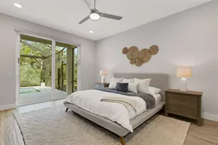 8145 Grande Shores Dr, Sarasota, FL 34240 - Photo 21