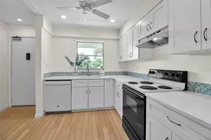 3987 Maceachen Blvd, Sarasota, FL 34233 - Photo 7