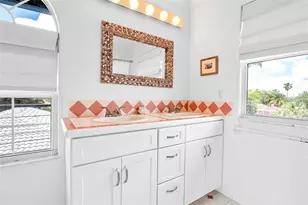 608 Gardenia Dr, Venice, FL 34285 - Photo 41