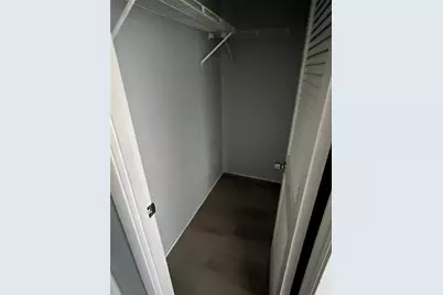 2760 Coconut Bay Ln Lane #2312 (3H), Sarasota, FL 34237 - Photo 7