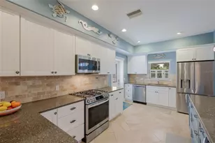 5701 Carissa St, Holmes Beach, FL 34217 - Photo 21