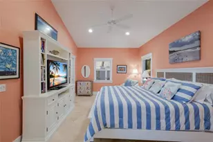 5701 Carissa St, Holmes Beach, FL 34217 - Photo 31