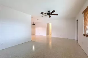 5803 21st St W, Bradenton, FL 34207 - Photo 5