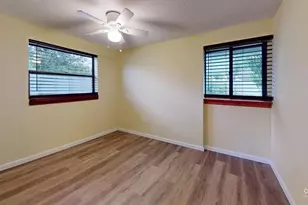 3202 21st Ave W, Bradenton, FL 34205 - Photo 21