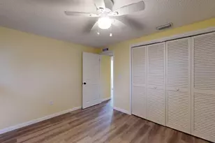 3202 21st Ave W, Bradenton, FL 34205 - Photo 3