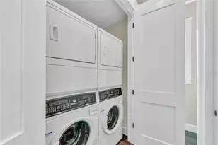 209 Garfield Dr, Sarasota, FL 34236 - Photo 61