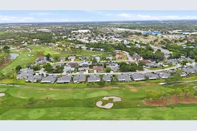 3508 Avenida Madera, Bradenton, FL 34210 - Photo 5