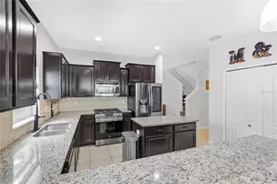 5603 Aaron Ct, Sarasota, FL 34232 - Photo 15