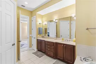 5246 Manorwood Dr, Sarasota, FL 34235 - Photo 13