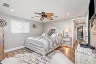 3811 101st St W, Bradenton, FL 34210 - Photo 7