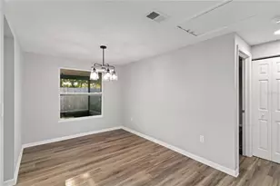 2380 Lockwood Meadows Way, Sarasota, FL 34234 - Photo 7