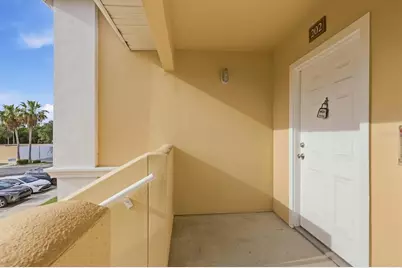 1015 Villagio Circle #202, Sarasota, FL 34237 - Photo 3