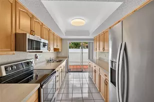 3501 N Village Ct, Sarasota, FL 34231 - Photo 15