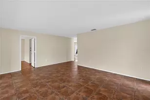 3501 N Village Ct, Sarasota, FL 34231 - Photo 19