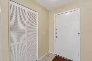 3501 N Village Ct, Sarasota, FL 34231 - Photo 9