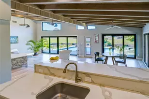 3636 Mineola Dr, Sarasota, FL 34239 - Photo 17