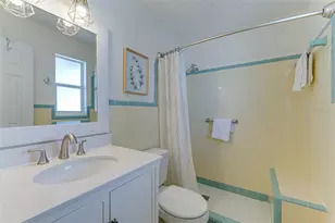 2363 Milford Cir, Sarasota, FL 34239 - Photo 15