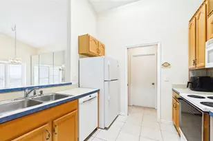 2013 W Del Webb Blvd, Sun City Center, FL 33573 - Photo 9