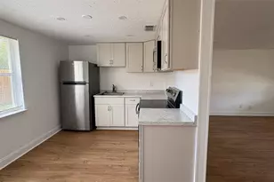 3806 Asbury Pl, Sarasota, FL 34232 - Photo 5