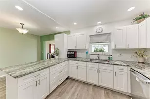 2811 33rd Ave W, Bradenton, FL 34205 - Photo 13