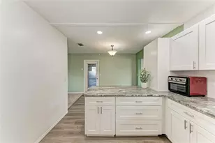 2811 33rd Ave W, Bradenton, FL 34205 - Photo 15