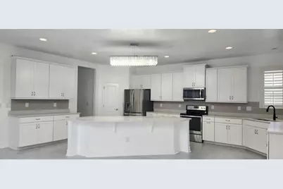 7592 Aguila Drive, Sarasota, FL 34240 - Photo 9