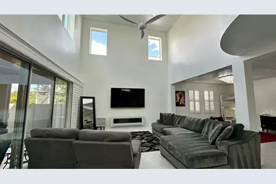 7592 Aguila Drive, Sarasota, FL 34240 - Photo 11