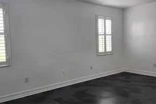 7592 Aguila Dr, Sarasota, FL 34240 - Photo 21