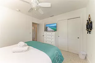 165 Crescent Dr, Anna Maria, FL 34216 - Photo 29