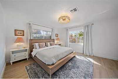 7746 Westmoreland Drive, Sarasota, FL 34243 - Photo 5