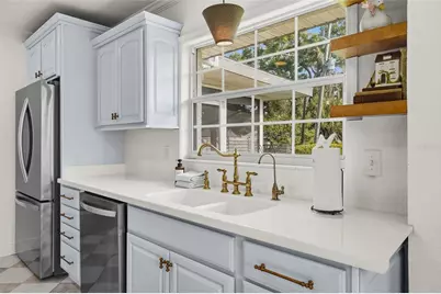 7746 Westmoreland Drive, Sarasota, FL 34243 - Photo 15