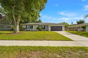 7746 Westmoreland Dr, Sarasota, FL 34243 - Photo 1