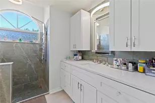 3110 57th Ave Cir E, Bradenton, FL 34203 - Photo 17