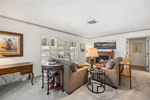 965 E Gondola Dr, Venice, FL 34293 - Photo 9