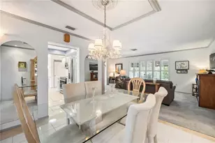 965 E Gondola Dr, Venice, FL 34293 - Photo 13