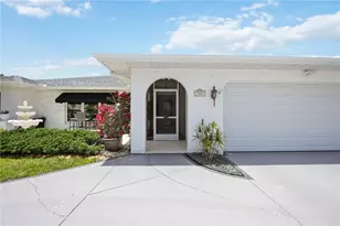 965 E Gondola Dr, Venice, FL 34293 - Photo 5