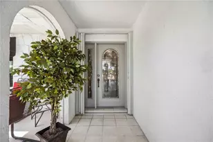 965 E Gondola Dr, Venice, FL 34293 - Photo 7