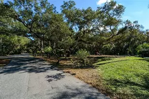 7280 Eleanor Circle, Sarasota, FL 34243 - Photo 39