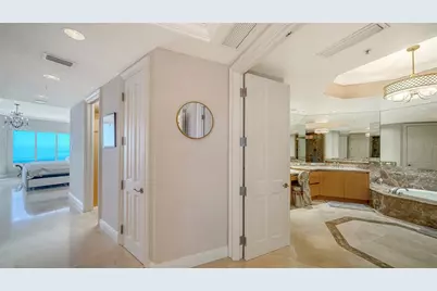 1300 Benjamin Franklin Drive #701, Sarasota, FL 34236 - Photo 41